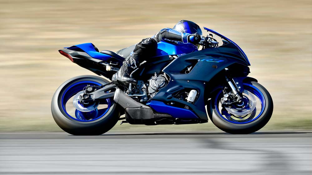 Yamaha R7 2022: Una Supersport que promete conquistar a los nuevos  motoristas - Motos Rissi