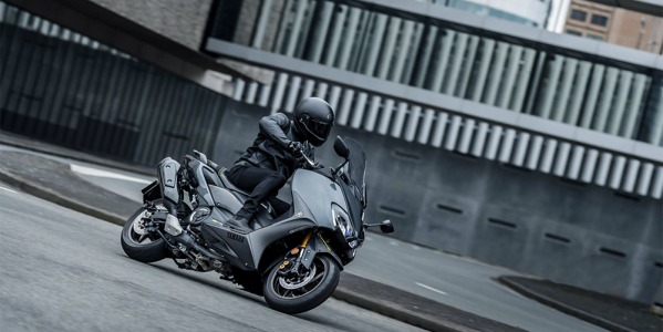 TMAX 560 Especial 20th Aniversario: Una moto que seguirá con el legado de las MaxiScooters de Yamaha